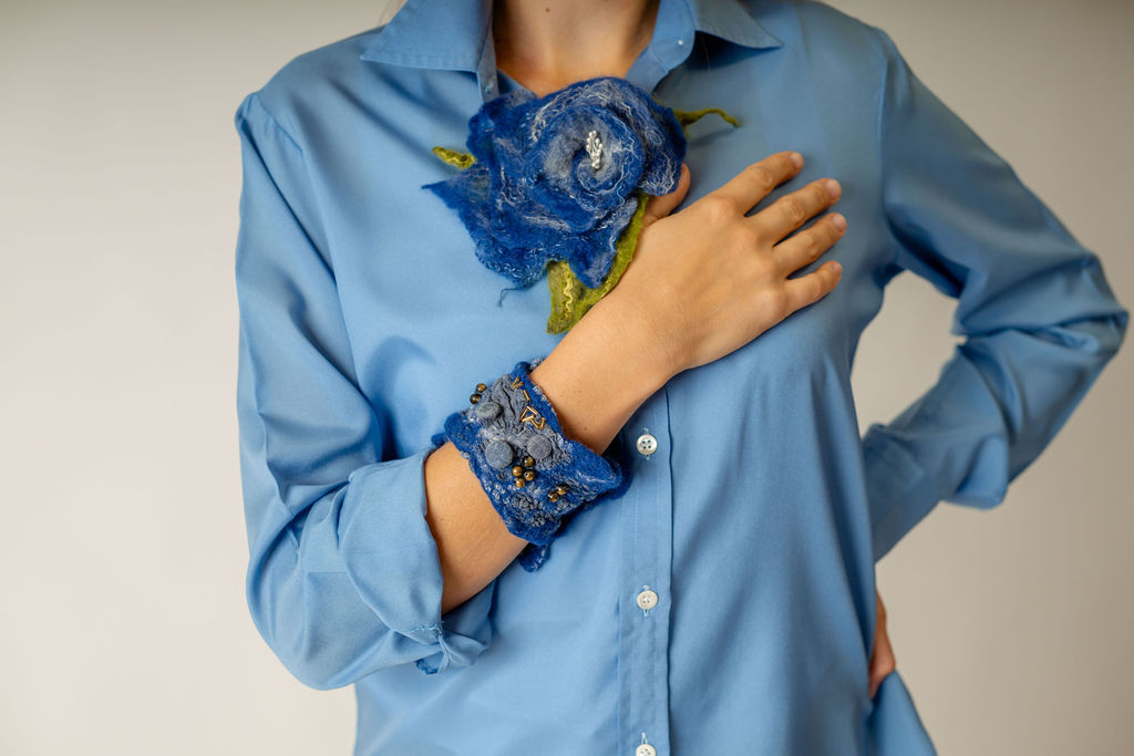 polstenje_krojaski atelje Valentina broška_zapestnica